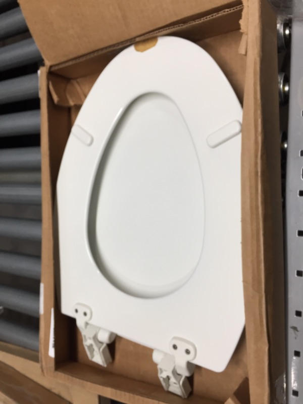 Photo 3 of *Damage shown in picture*
Mayfair 1847SLOW 000 Kendall Slow-Close, Removable Enameled Wood Toilet Seat That Will Never Loosen, 1 Pack ELONGATED - Premium Hinge, White
