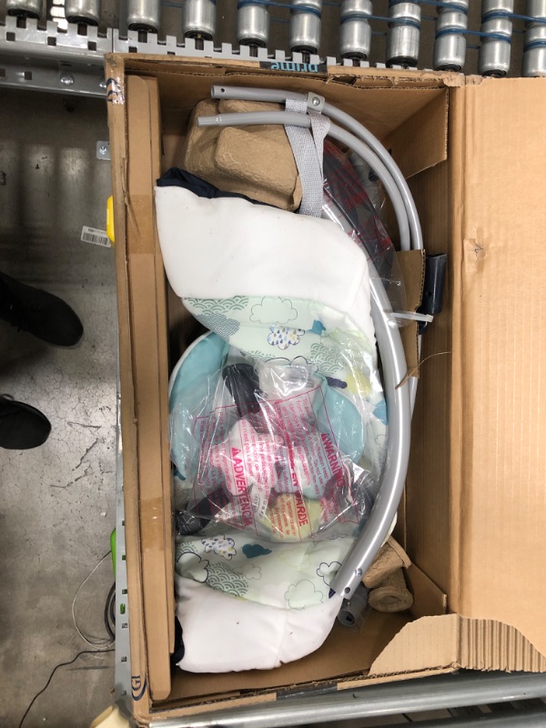 Photo 2 of Graco Simple Sway Stratus Baby Swing