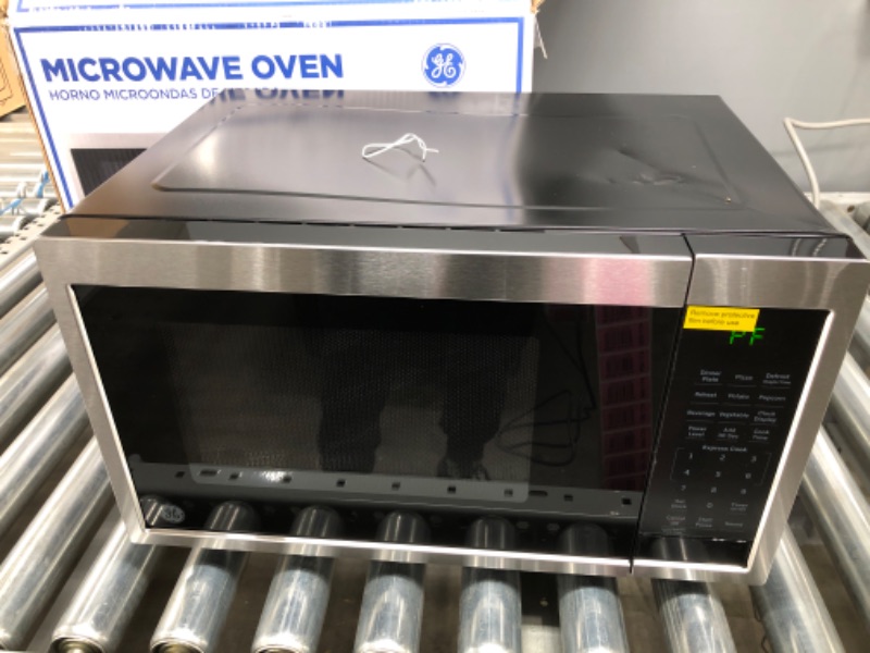 Photo 1 of GE - 0.9 Cu. Ft. Microwave - Stainless steel