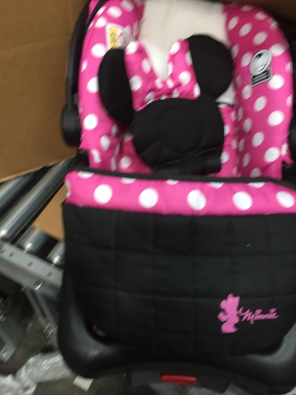 Photo 3 of Disney Baby Minnie Mouse Light 'n Comfy 22 Luxe Infant Car Seat (Dot)
