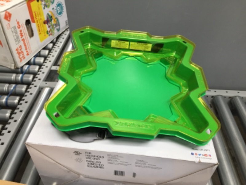Photo 1 of Beyblade Burst Evolution Star Storm Battle Set , Green
