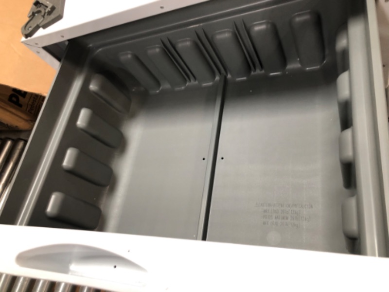 Photo 1 of (MULTIPLE DENTS)
Samsung WE402NW/A3 Pedestal, White
