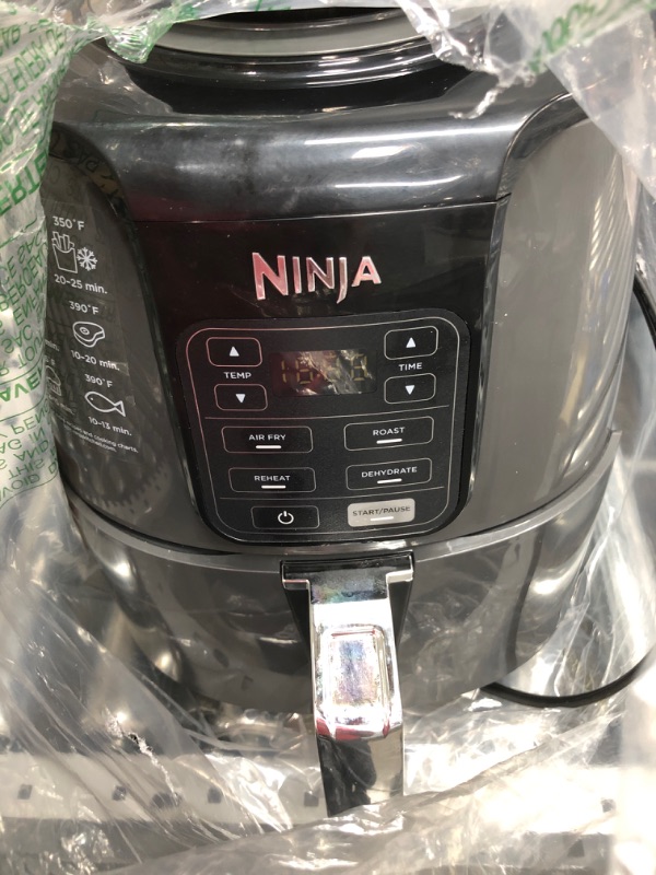 Photo 2 of ***PARTS ONLY*** Ninja AF161 Max XL Air Fryer that Cooks, Crisps, Roasts, Bakes, Reheats and Dehydrates, with 5.5 Quart Capacity, and a High Gloss Finish, Grey
