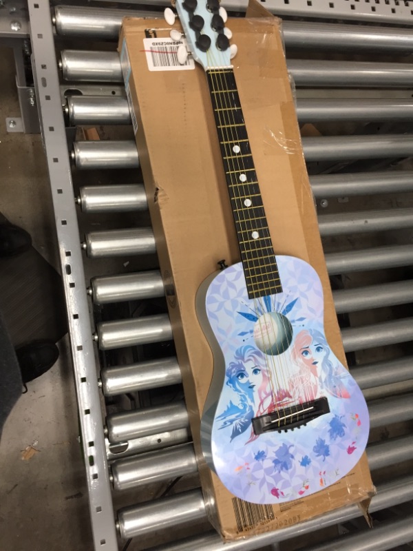 Photo 2 of First Act Discovery Frozen 2 Guitar
