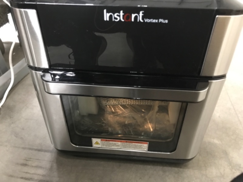 Photo 2 of PARTS ONLY DOES NOT TURN ON 
Instant Vortex Plus 10 Quart Air Fryer, Rotisserie and Convection Oven, Air Fry, Roast, Bake, Dehydrate and Warm, 1500W, Stainless Steel and Black
