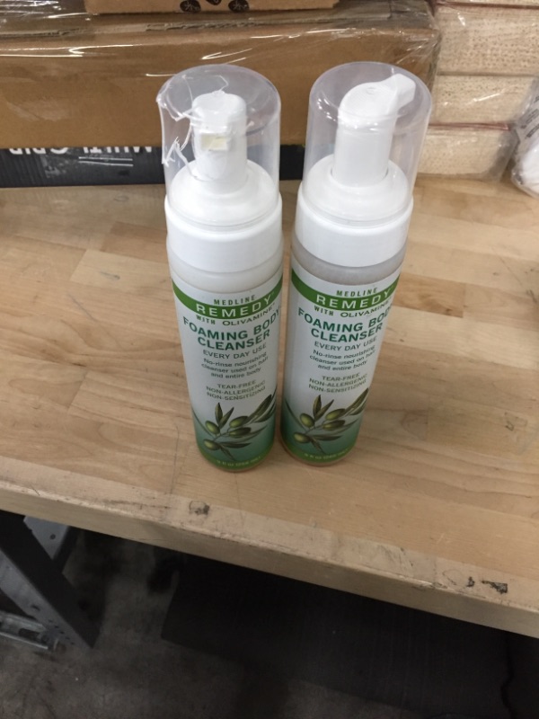 Photo 1 of *cap is cracked, SEE last picture*
Medline Remedy Olivamine Foaming Body Cleanser, 9 fl. oz., 2 pk