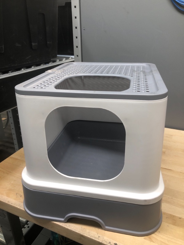Photo 2 of **SLIGHTLY DIFFERENT FROM STOCK PHOTO & INCOMPLETE**
Foldable Cat Litter Box with Lid, Enclosed Cat Potty, Top Entry Anti-Splashing Cat Toilet, Easy to Clean Including Cat Litter Scoop, Grey/White