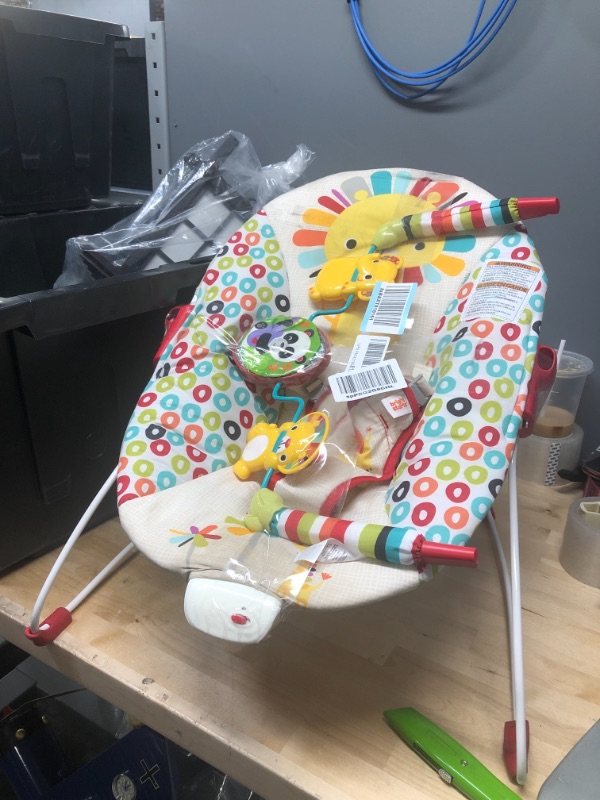 Photo 2 of Bright Starts Playful Pinwheels Bouncer with Vibrating Seat 
