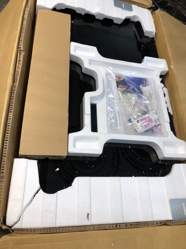 Photo 1 of ***DAMAGED NEEDS  REPAIRS***
36 in. Smooth Induction Cooktop in Black with 5 Elements
by FRIGIDAIRE GALLERY
Store SKU #1002979265