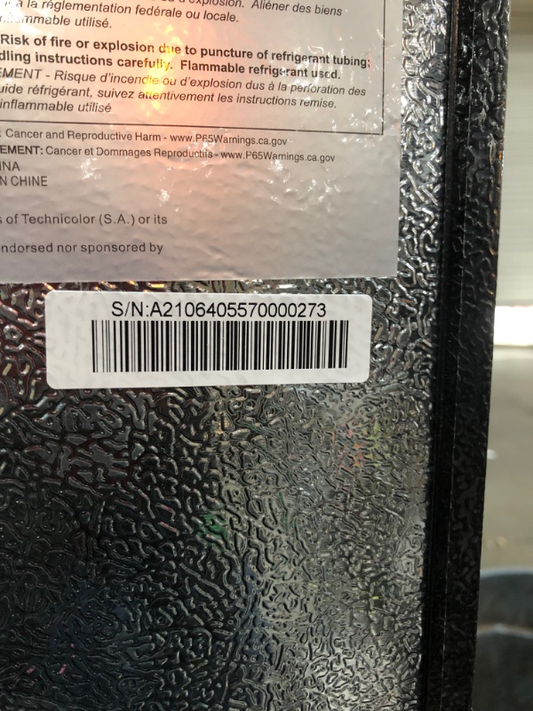 Photo 7 of *SEE last picture for damage*
RCA RFR725 EFR749 2 Door Apartment Size Refrigerator with Freezer, 7.5 cu. ft, Platinum, Stainless
