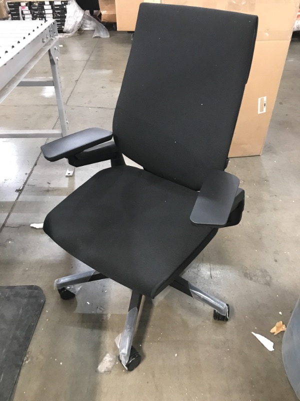 Photo 2 of (DIRTY MATERIAL)
Steelcase Gesture Office Chair