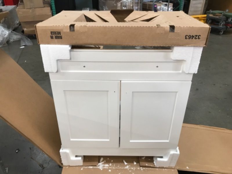 Photo 3 of (MAJOR CRACK IN MARBLE TOP)
Everdean 30.50 in. W x 18.75 in. D Bath Vanity in White with Cultured Marble Vanity Top in White with White Basin

