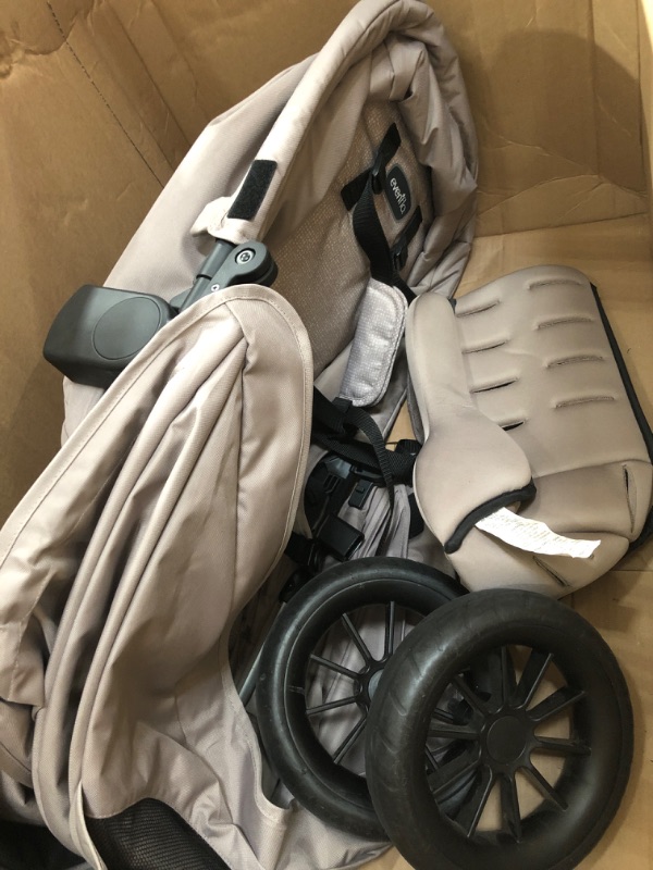 Photo 4 of (SCRATCH DAMAGES)
Evenflo Pivot Modular Travel System With SafeMax Car Seat, Sandstone
