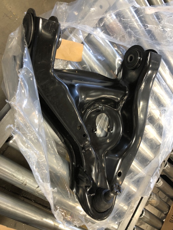 Photo 2 of (MISSING HARDWARE)
ACDelco Professional 45D3140 Front Passenger Side Lower Suspension Control Arm and Ball Joint Assembly