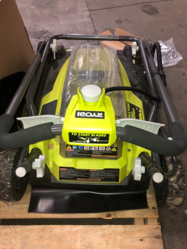 Photo 4 of RYOBI Push Lawn Mower Walk Behind 40V 18 in 2-in-1 Cordless Battery Charger
