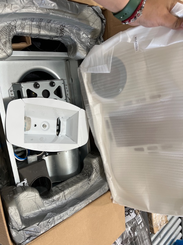 Photo 1 of 110 CFM Ceiling Bathroom Exhaust Fan with Light and 1500-Watt Heater 765H110L