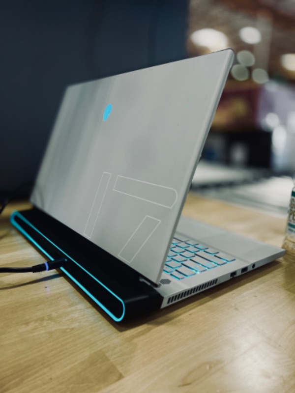 Photo 2 of Alienware m17 R3 17.3 inch FHD Gaming Laptop (Luna Light) Intel Core i7-10750H 10th Gen, 16GB DDR4 RAM, 1TB SSD, Nvidia Geforce RTX 2070 8GB GDDR6, Windows 10 Home