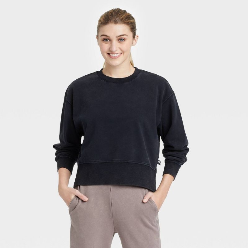 Photo 1 of Joy Lab Relaxed Fit Sweatshirt, SIze L 