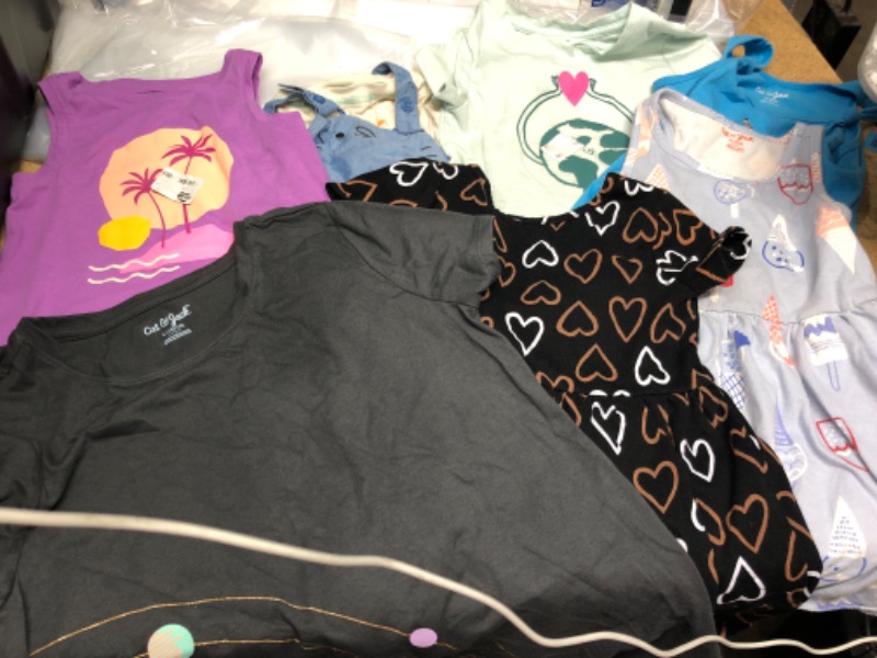 Photo 1 of CAT & JACK KIDS CLOTHES ----BUNDLE----- 9 ITEMS 