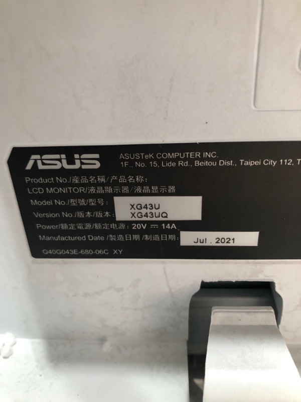 Photo 4 of ASUS ROG Strix 43-inch 4K HDR DSC Gaming Monitor (XG43UQ) - UHD (3840 x 2160), 144Hz, 1ms, HDMI 2.1 (Renewed)
