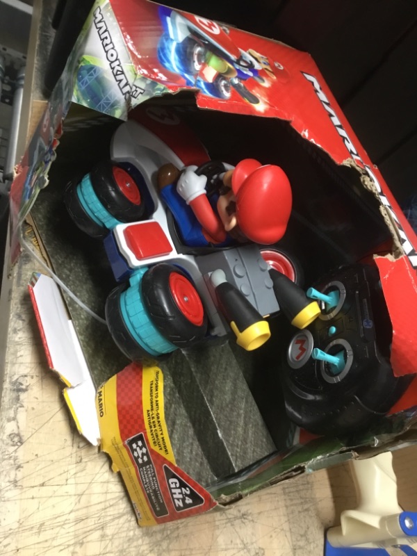 Photo 2 of NINTENDO Super Mario Kart 8 Mario Anti-Gravity Mini RC Racer 2.4Ghz
