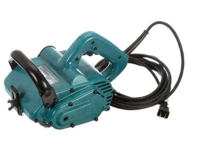 Photo 1 of 
Makita
7.8 Amp 4-3/4 in. x 4 in. Corded Wheel Sander with 100 Grit Nylon Brush Wheel