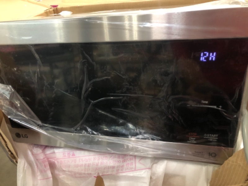 Photo 3 of LG 0.9 cu. ft. NeoChef8482 Countertop Microwave w/ Smart Inverter EasyClean8482 8211 Stainless Steel- PLUG IS DAMAGED 