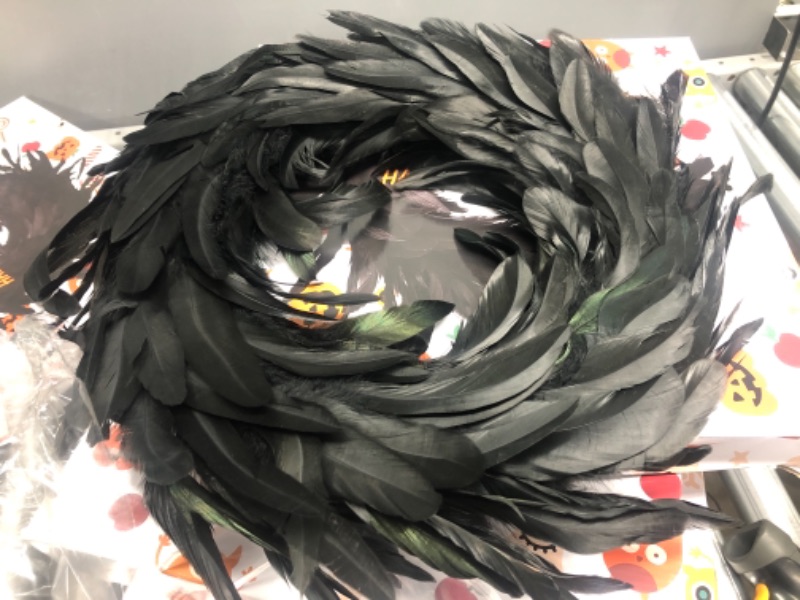 Photo 2 of 18 inch Black Feather Garland, Suitable for Halloween-Christmas, is a Good Decoration?Black Feather Door Hanging.
