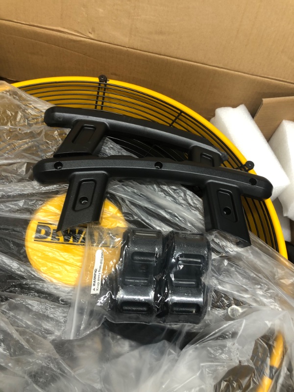 Photo 3 of *SEE last picture for damage*
DEWALT 20 in. 3-Speed Heavy-Duty Drum Fan with 6 ft. Power Cord