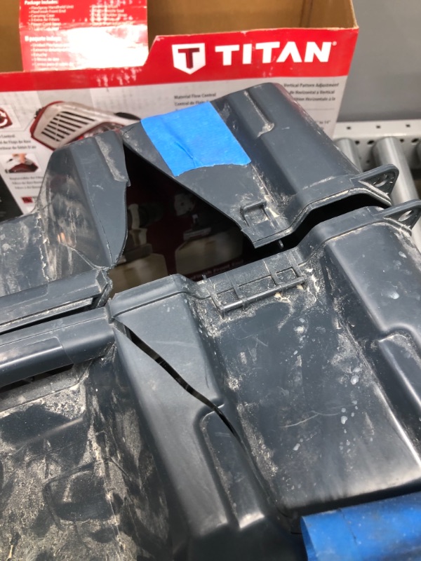 Photo 1 of *USED*
*damage to case, SEE last pictures*
Titan Tool 0524093 Flex Spray Paint Sprayer, Adjustable Settings, Includes Storage Case and Shoulder Straps
