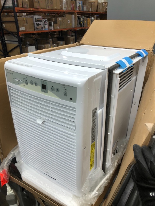 Photo 2 of *MISSING remote and manual*
FRIGIDAIRE FFRS1022R1 10000 BTU 115-volt Slider/Casement Room Full-Function Remote Control Window Air Conditioner, 10,000, White
