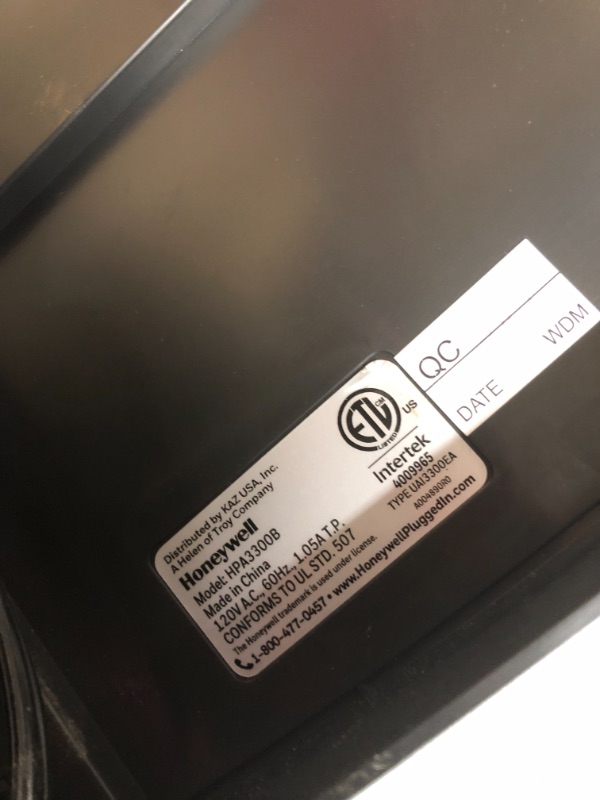 Photo 1 of *USED*
*MISSING manual* 
Honeywell PowerPlus HEPA Air Purifier, Extra-Large Room (530 sq. ft.) Black