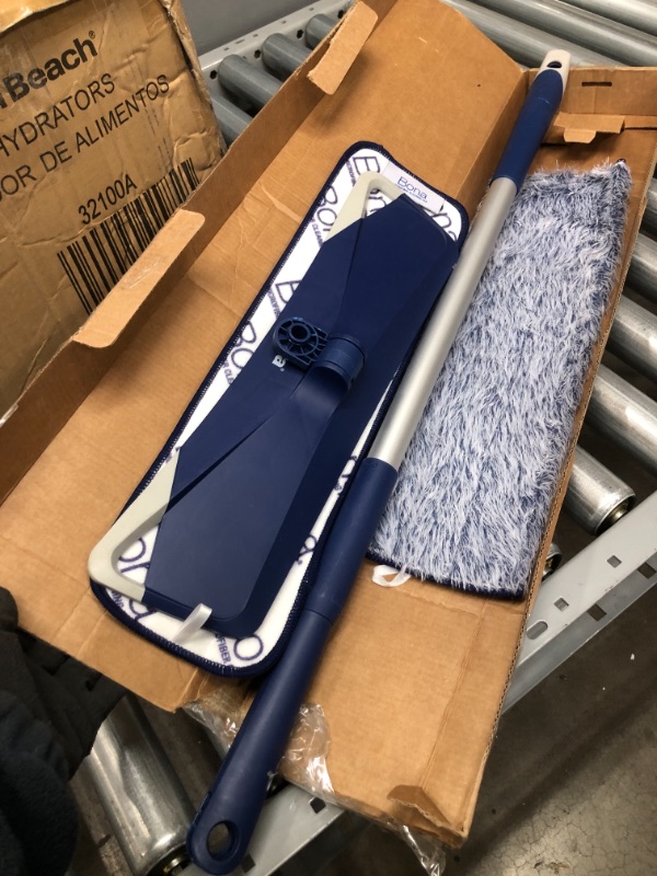 Photo 1 of *USED*
Bona Premium Microfiber Floor Mop, Includes Microfiber Cleaning Pad and Microfiber Dusting Pad
