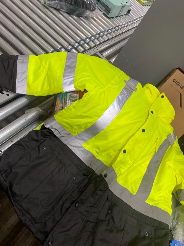 Photo 4 of High Visibility Reflective Winter Bomber Jacket, Black Bottom, ANSI Compliant, Ergodyne GloWear 8377
SIZE XLARGE