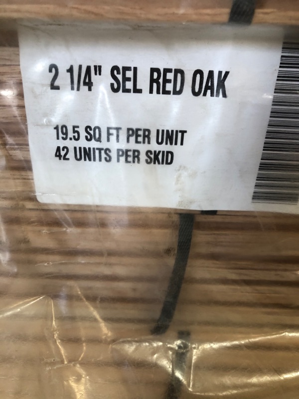 Photo 3 of **SOME PEICES BROKE SOLD AS IS NO RETURNS OR REFUNDS***21/4" SEL RED OAK 19.5 SQ FT PER UNIT 42 UNITS PER SKID
EACH PEICE ABOUT 7 FT LONG 