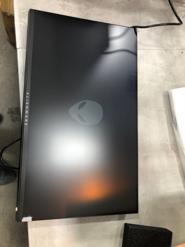 Photo 6 of Alienware 240Hz Gaming Monitor 24.5 Inch Full HD Monitor with IPS Technology, Dark Gray - Dark Side of the Moon - AW2521HF