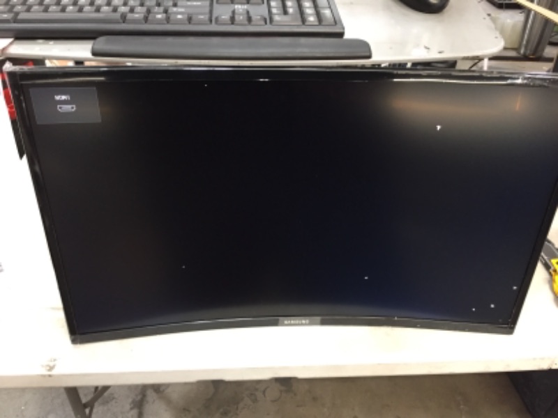 Photo 3 of SAMSUNG LC27F398FWNXZA SAMSUNG C27F398 27 Inch Curved LED Monitor
