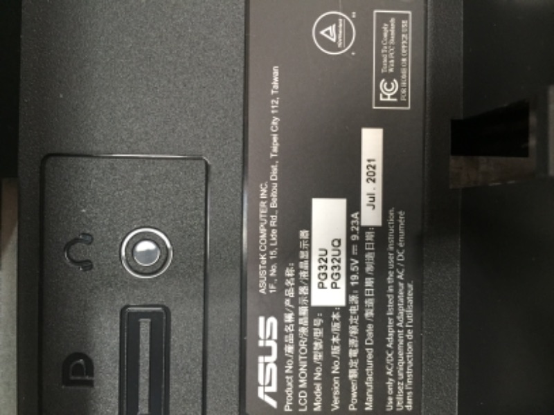 Photo 1 of ASUS ROG Swift PG32UQ 32” 4K HDR 144Hz DSC HDMI 2.1 Gaming Monitor, UHD (3840 x 2160), IPS, 1ms, G-SYNC Compatible, Extreme Low Motion Blur Sync, Eye Care, DisplayPort, USB, DisplayHDR 600
