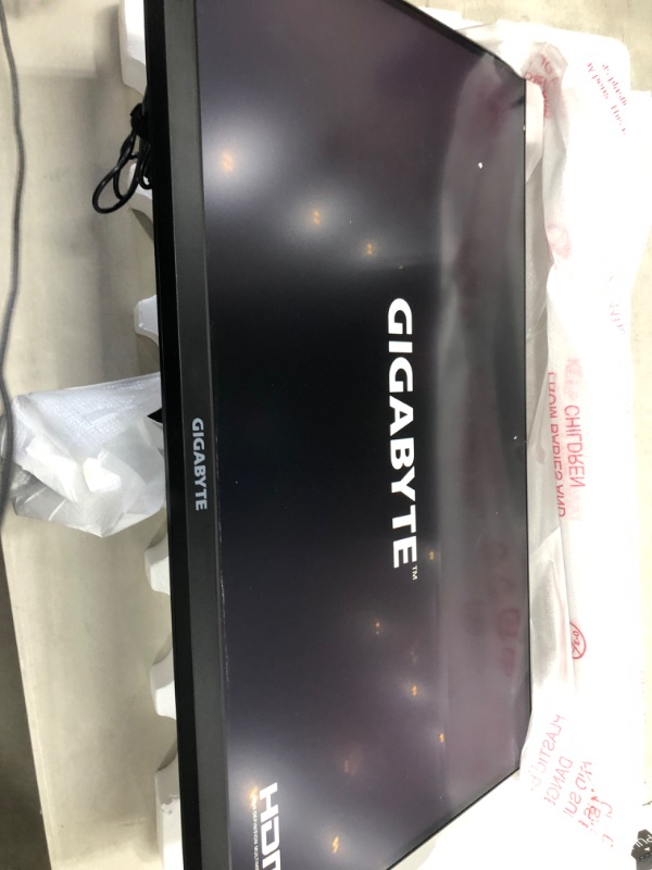 Photo 2 of Gigabyte M27Q 27" KVM FreeSync 170 Hz QHD HDR IPS Gaming Monitor