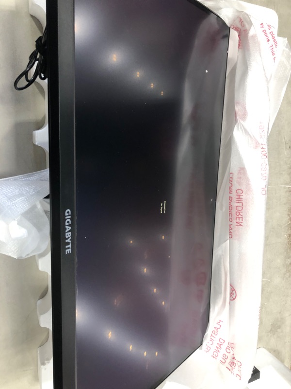 Photo 1 of Gigabyte M27Q 27" KVM FreeSync 170 Hz QHD HDR IPS Gaming Monitor