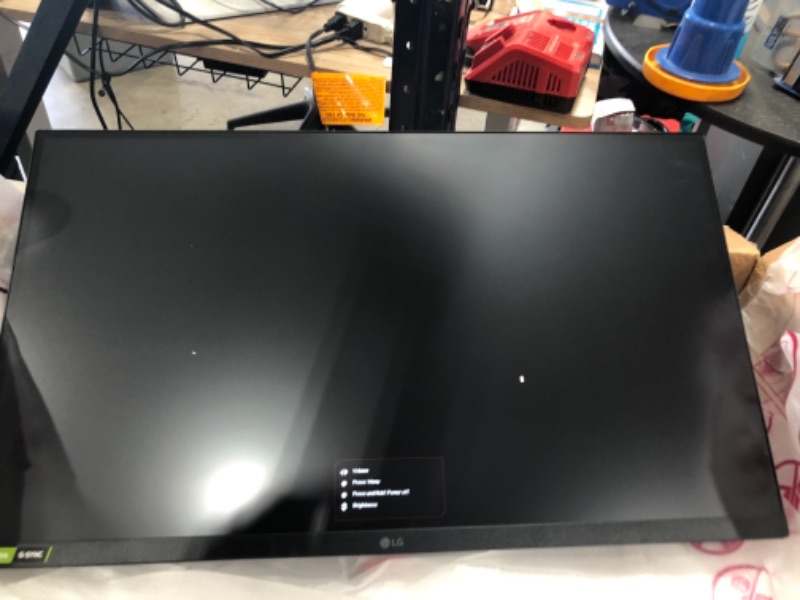 Photo 1 of LG 27GN800-B Ultragear Gaming Monitor 27" QHD (2560 x 1440) IPS Display, IPS 1ms (GtG) Response Time, 144Hz Refresh Rate, NVIDIA G-SYNC Compatible, AMD FreeSync Premium - Black