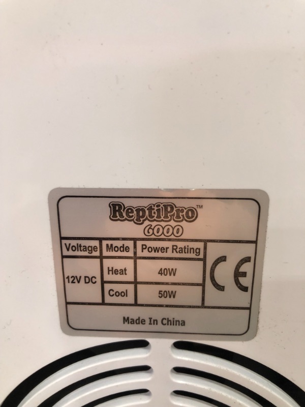Photo 1 of Happybuy White Reptile Incubator 25L Scientific Lab Incubator Digital Incubator Cooling and Heating 5-60°C Reptile Egg Incubator 12V/110V Work for Small Reptiles
/tested, powers on