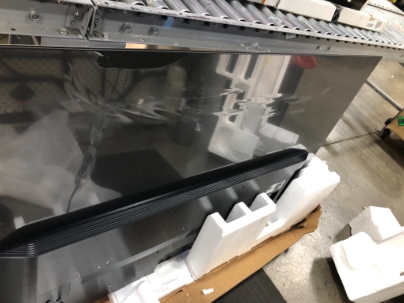 Photo 1 of NOT FUNCTIONAL PARTS ONLY
**wont turn on **** LG OLED65A1PUA 65" A1 Series OLED 4K Smart Ultra HD TV with an Additional 1 Year Coverage by Epic Protect (2021)
