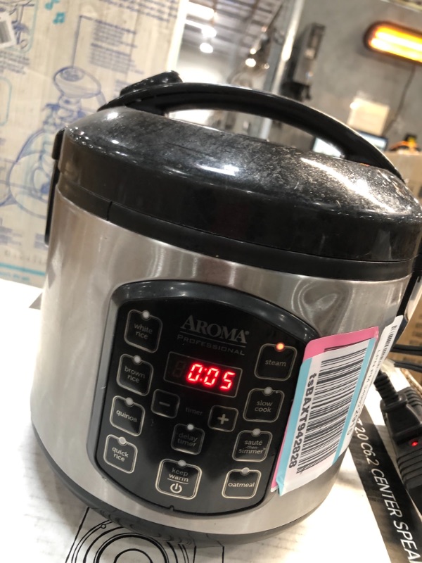 Photo 1 of **USED*
Aroma Housewares ARC-954SBD Rice Cooker, 4-Cup Uncooked 2.5 Quart, Professional Version

