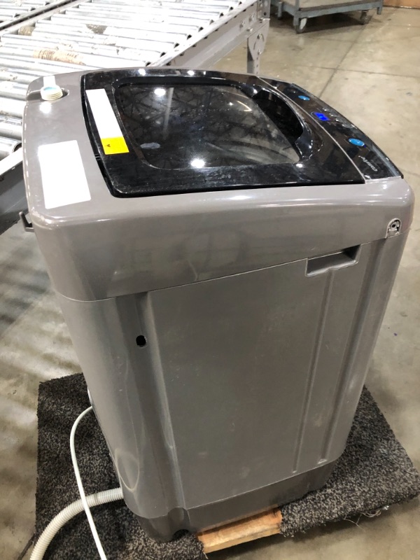 Photo 5 of COMFEE' Portable Washing Machine, 0.9 Cu.ft Compact Washer with LED Display, 5 Wash Cycles, 2 Built-in Rollers, Space Saving Full-Automatic Washer, Id

//TESTED AND FUNCTIONAL, MINOR COSMETIC DAMAGE 
