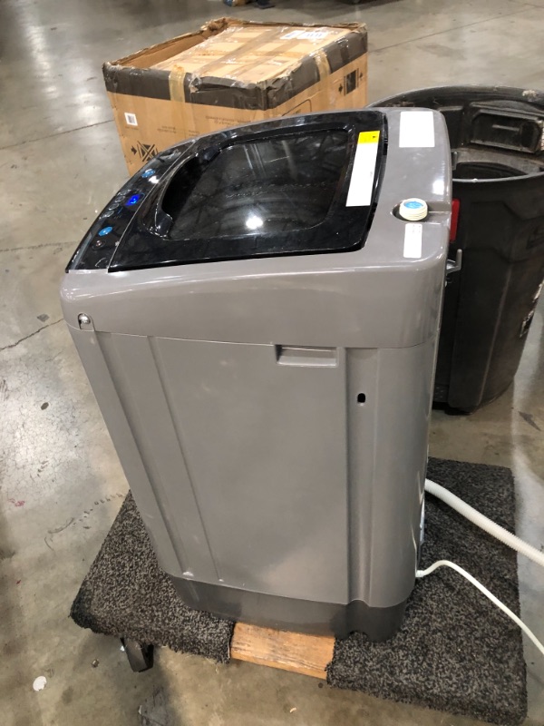 Photo 7 of COMFEE' Portable Washing Machine, 0.9 Cu.ft Compact Washer with LED Display, 5 Wash Cycles, 2 Built-in Rollers, Space Saving Full-Automatic Washer, Id

//TESTED AND FUNCTIONAL, MINOR COSMETIC DAMAGE 
