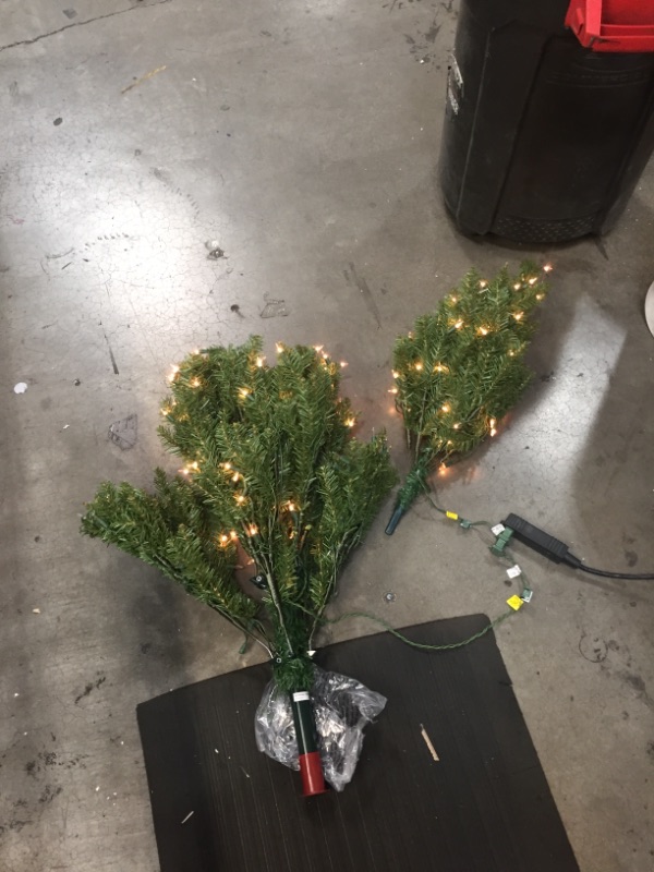 Photo 2 of //TESTED AND FUNCTIONAL, SOME LIGHTS AT BASE OF TREE DO NOT LIGHT UP 
4’ Pre-Lit Dunhill Fir Artificial Christmas Tree - Clear Lights
