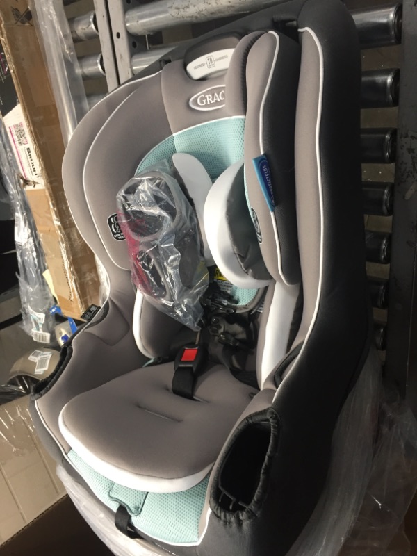 Photo 2 of Graco Extend2Fit Convertible Car Seat, Ride Rear-Facing Longer, Spire
