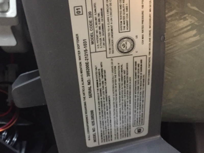 Photo 2 of Kenmore 520 NSF International Certified Minerals, Barium, Radium, and Chlorine Taste & Odor | Reduce Hard Water in Your Home | Fully Programmable, Easy to Install 2-in-1 System, Black
//MINOR DAMAGE WITH CRACKED LID//