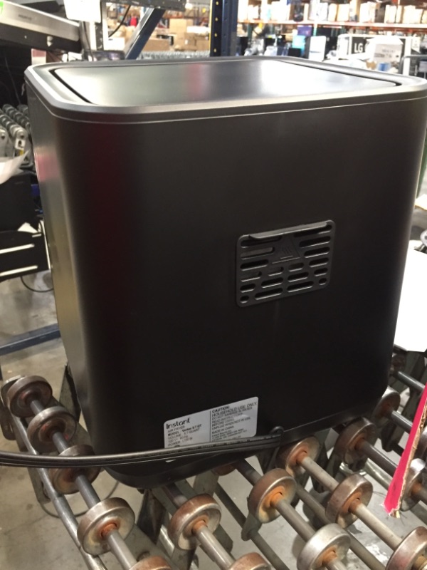 Photo 1 of Instant Pot 5.7Qt Vortex Air Fryer Bundle

